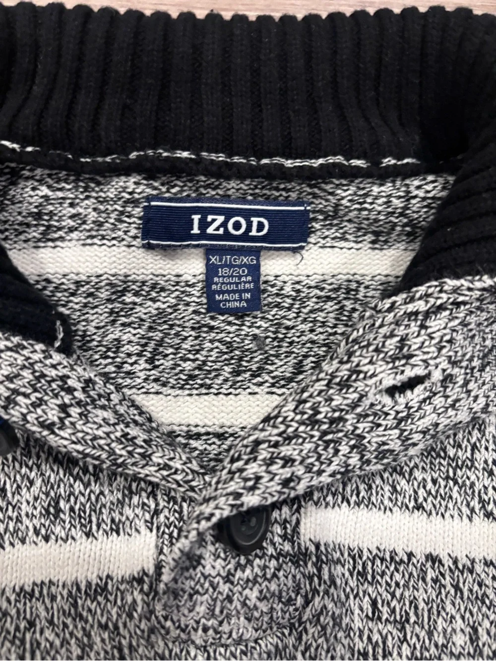 IZOD Teen/Youth  XL Regular Knit Pullover Sweater